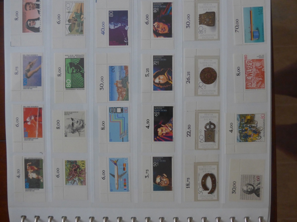 Über 500 Briefmarken BRD postfrisch