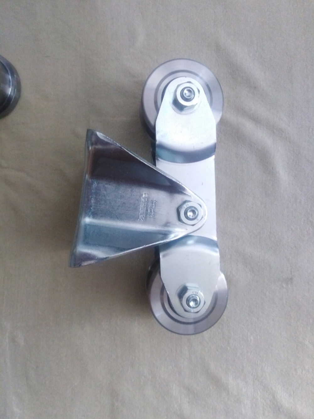 23 Tandemrollen mit Stahlwellen mit Nutführung von Blickle