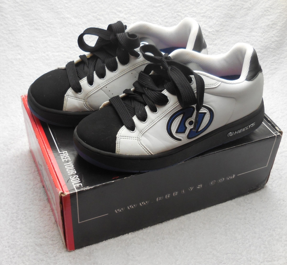   Heelys Rollschuhe Hurricane 7224, schwarz weiß blau, EU 39  