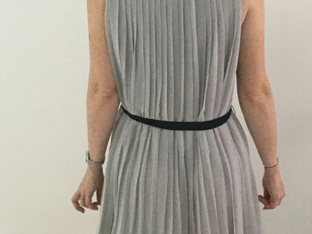 Sehr schönes Plisseekleid / Plissee Kleid Gr. 38 / 40 grau super Zustand
