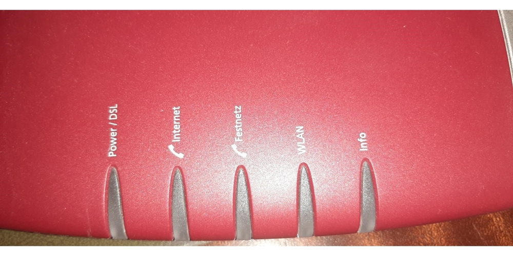 Fast unbenutze Fritzbox 7390 zu verkaufen