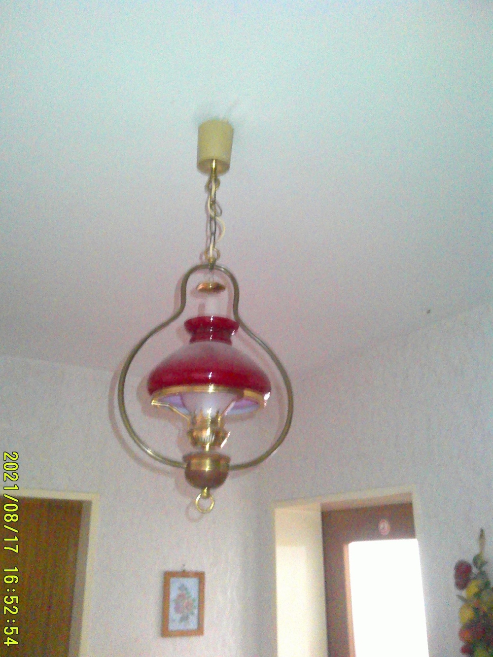 2 elektrische Petroleumlampen , aus den 60-er Jahren Roter Glaszylinder incl. LED Leuchtmittel