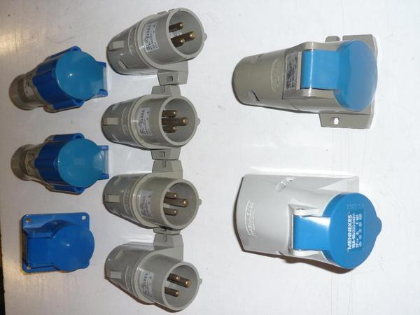 1 Paket CEE Cekonsteckdosen und Cekonwandstecker, Cekonkupplungen 3-polig blau