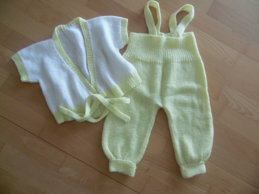 Baby Kombination Anzug Hose Pulli *handgestrickt mit Babywolle* w neu