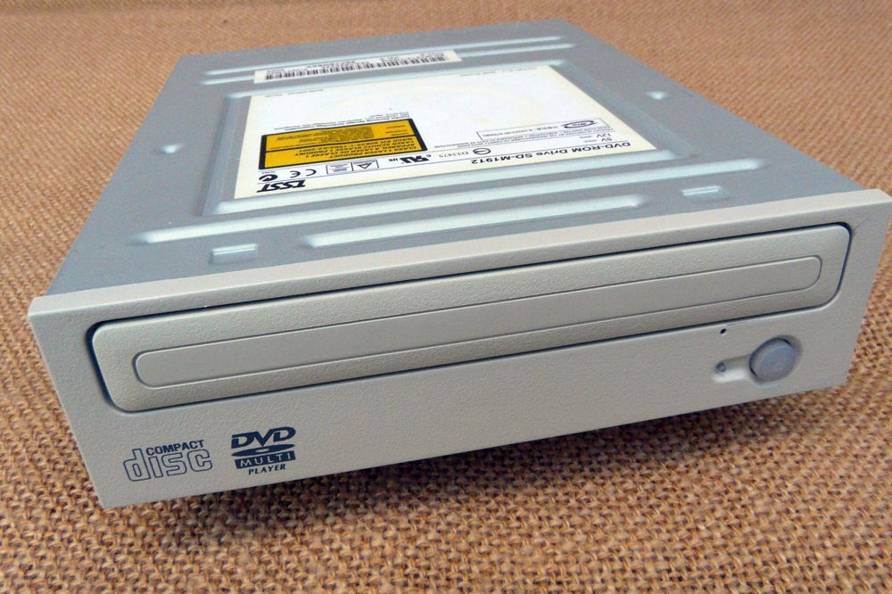 DVD CD-Laufwerk EIDE Toshiba SD-M1912