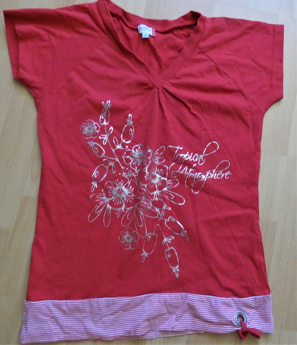 T-Shirt / Oberteil Gr. 36 rot mit Aufdruck in Silber - Bordürenabschluß gestreift