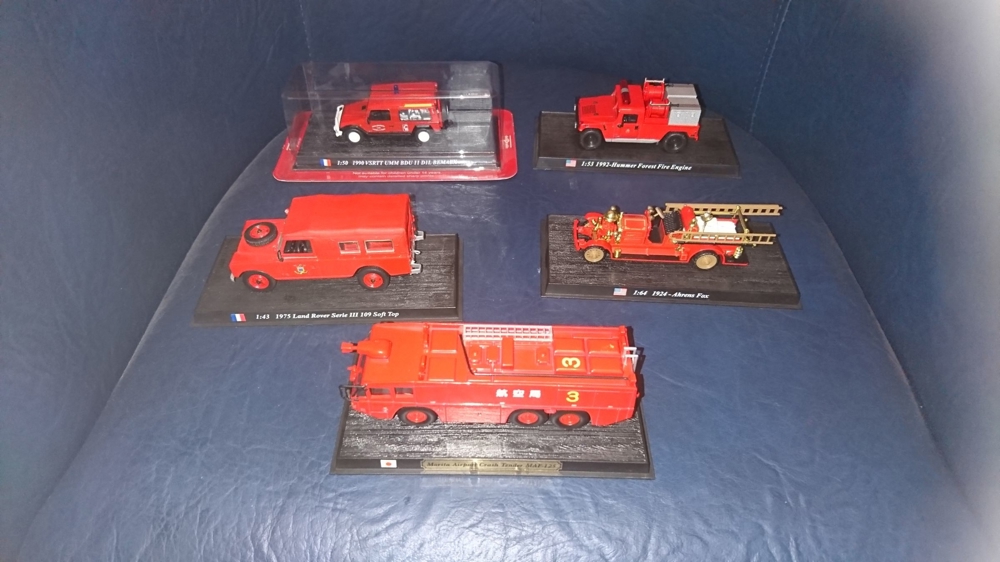 5 Feuerwehr Modell Autos NEU