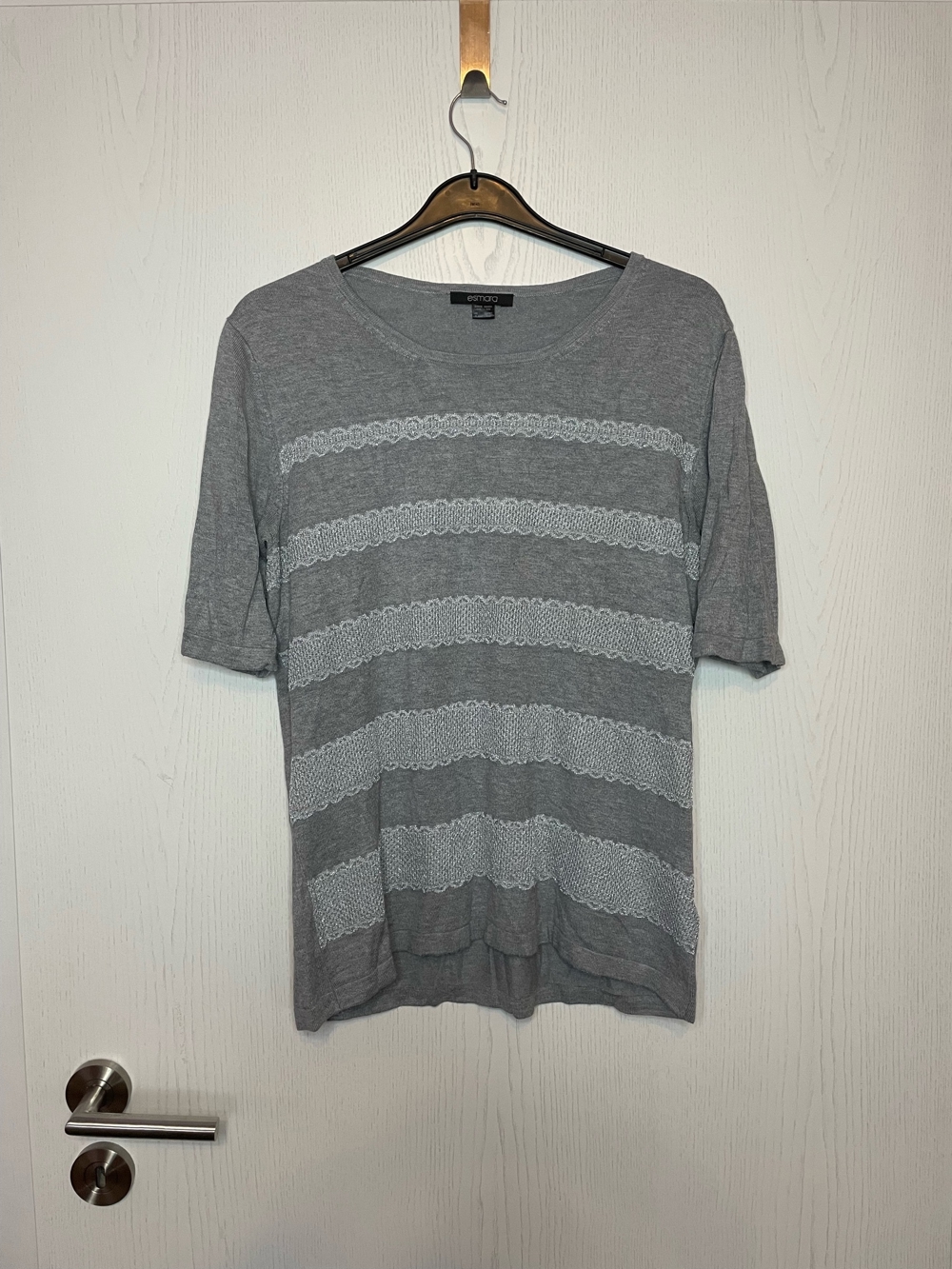 T-Shirt mit Glitzerstreifen von Esmara, grau, Größe L, 44/46
