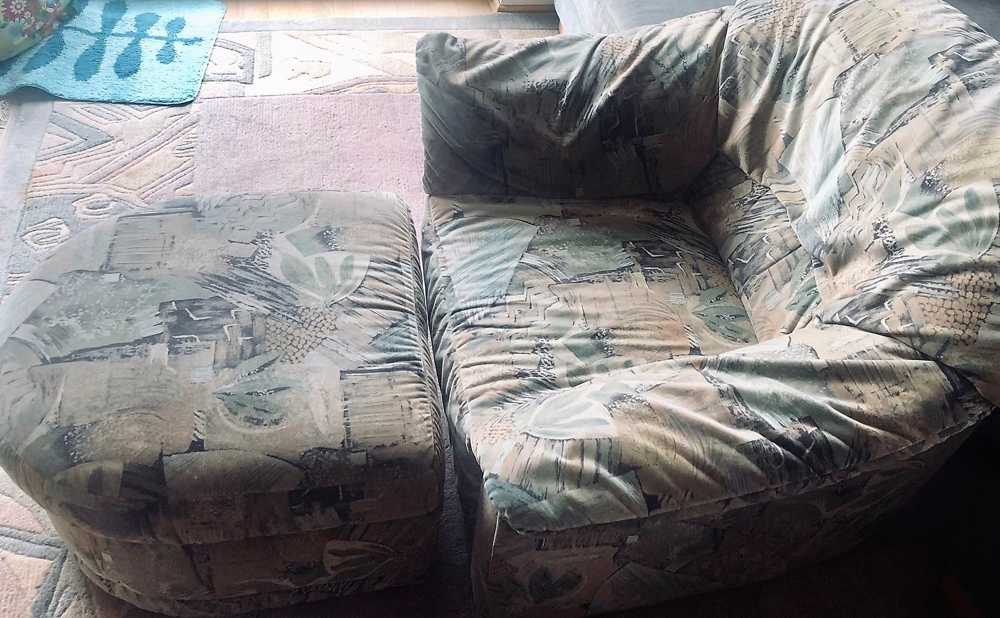 Gemütliche Retro-Couch + Sessel + Fußteil, sehr bequem!
