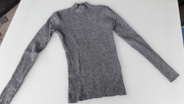 Neuwertiger Pullover von H&M; Größe XS -- TOP-Zustand!!