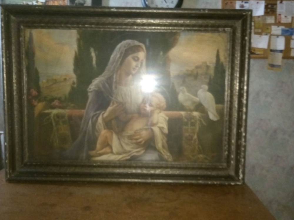 Madonna Bild mit Baby und zwei Tauben. Schwere Ausführung.