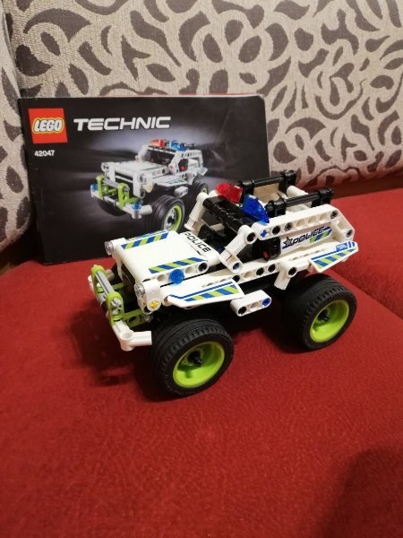 Lego Technik 42047 Police