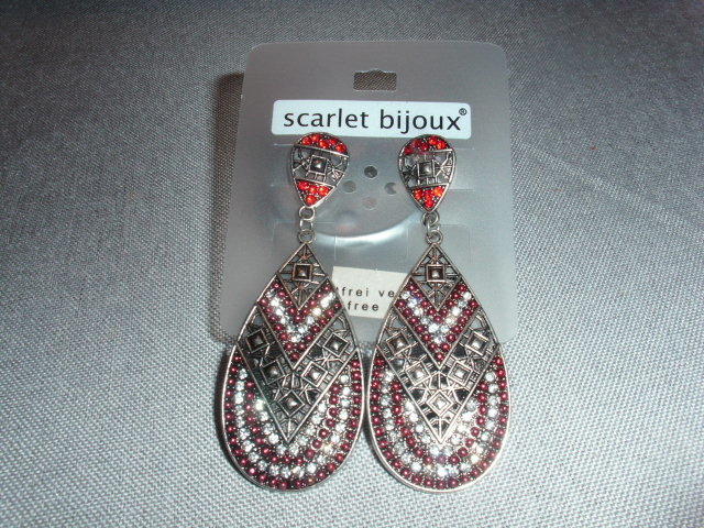 Ohrringe von Scarlet Bijoux, silber-rot, ( Modeschmuck) NEU