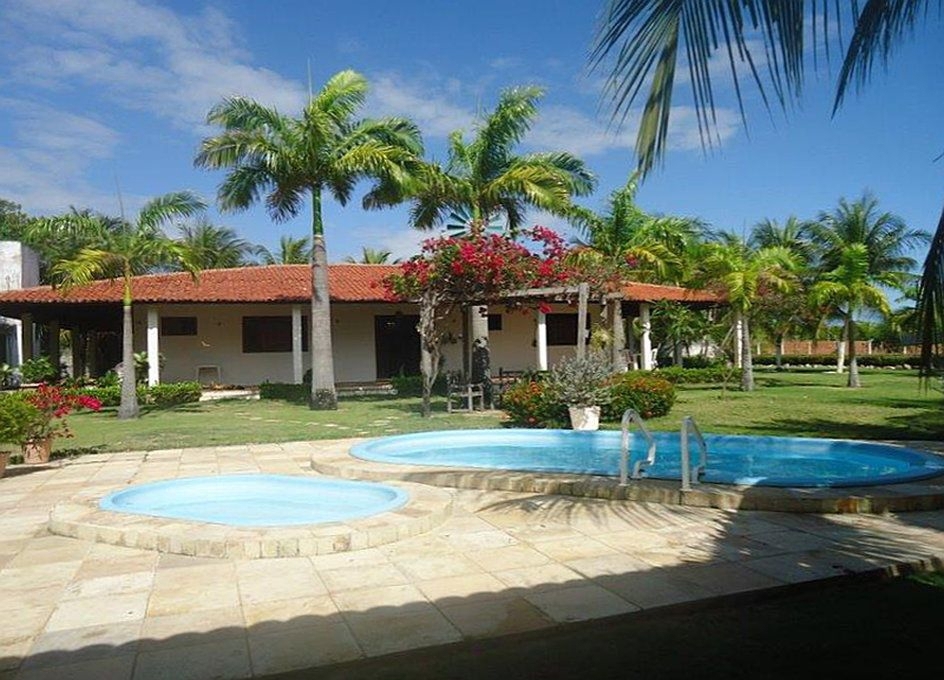 Haus mit zwei Pools und großem Grundstück in Fortaleza / Brasilien