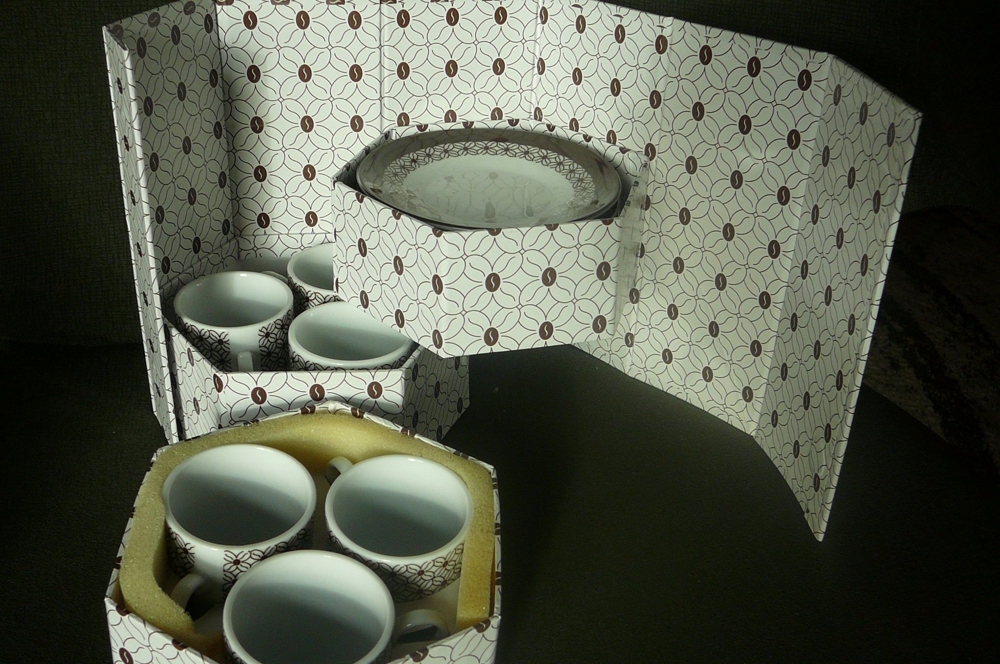 espresso Tassen Set im "Schränkchen" / Geschenkkarton