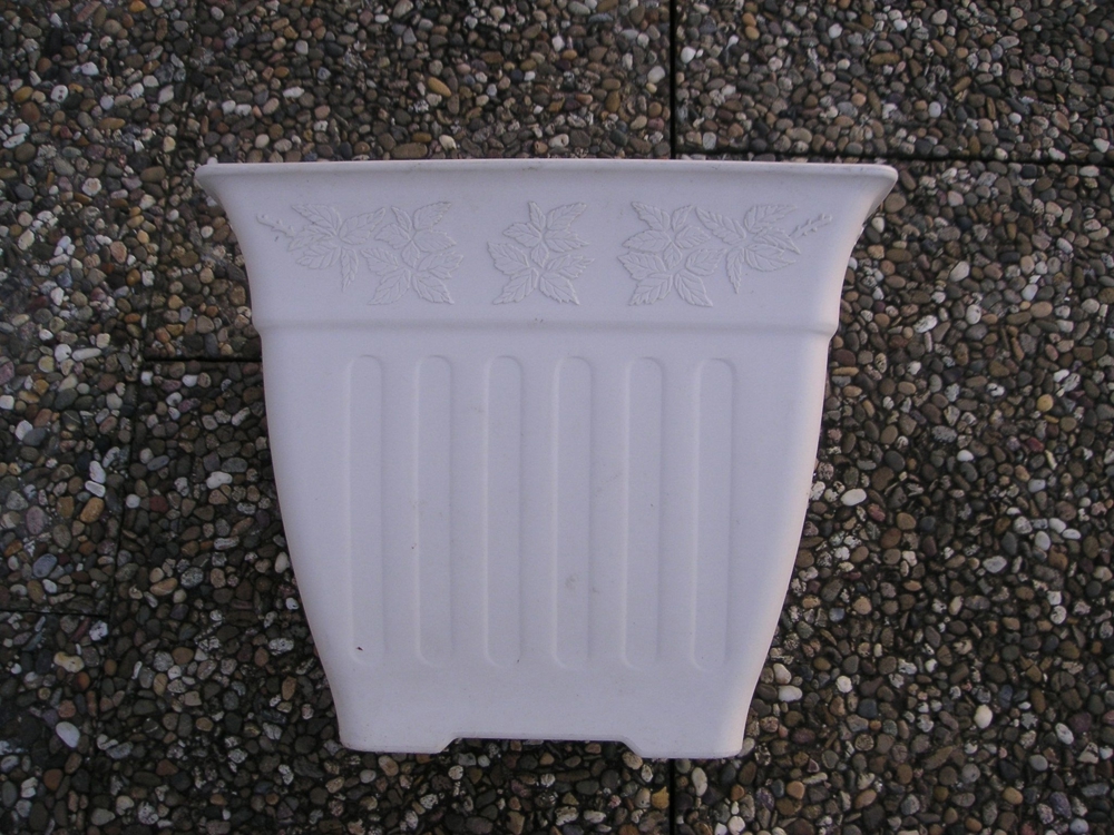 Blumenkübel / Pflanzkübel 35 X 35 Hoch 30 cm in Waghäusel Sonstiges