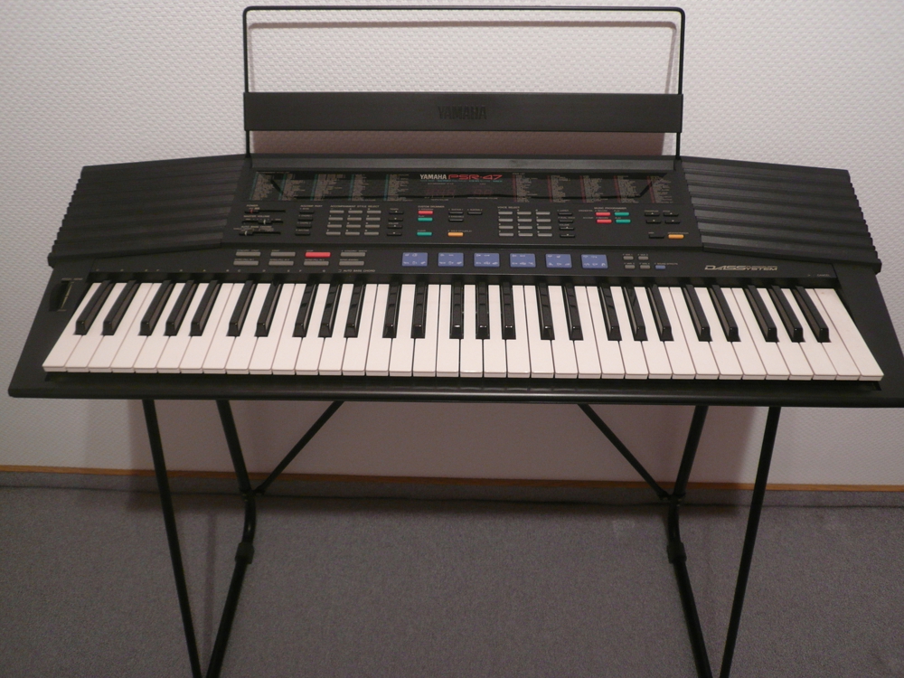 Yamaha Keyboard PSR47