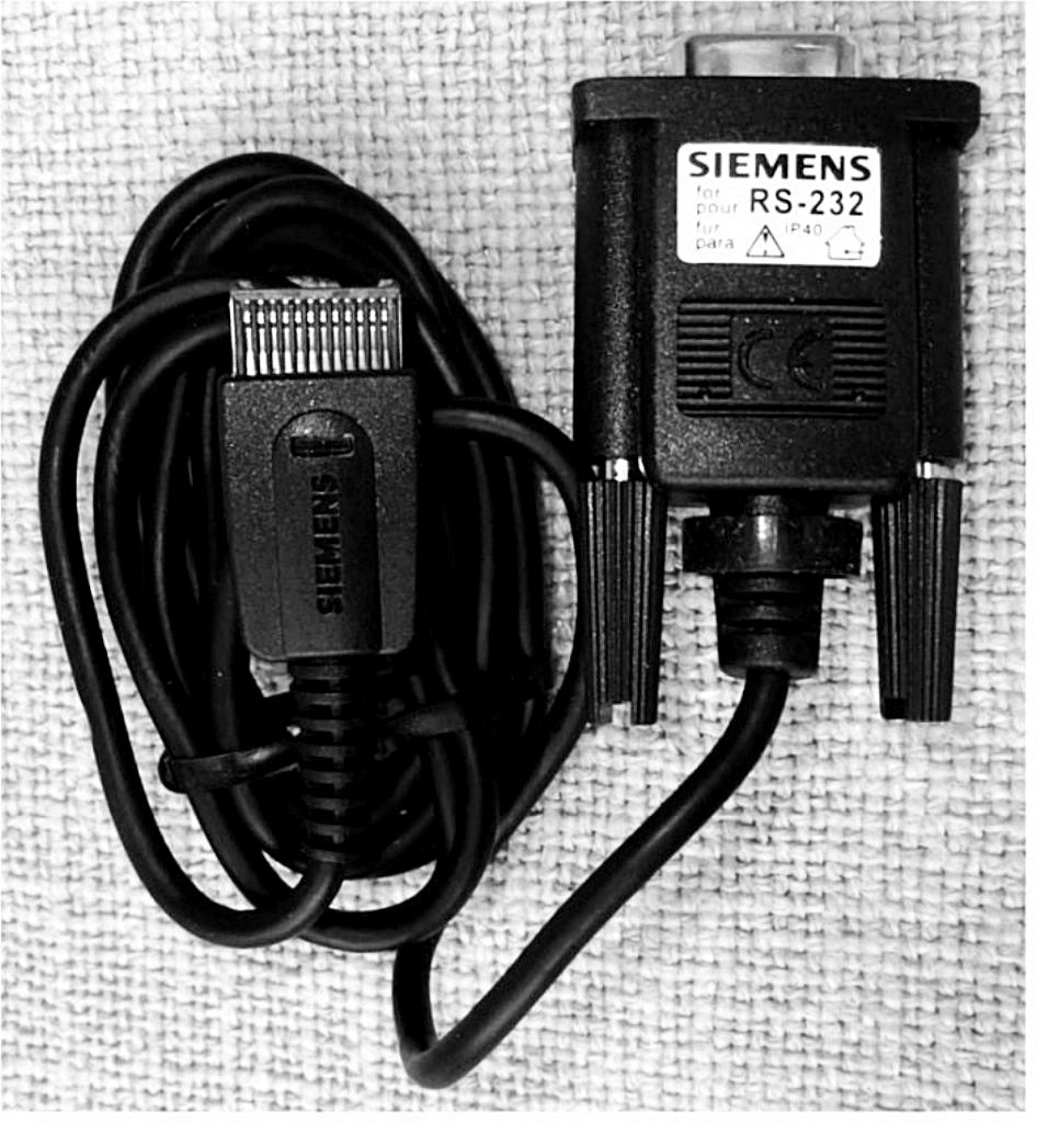 älteres Siemens Datenkabel RS-232 für Verbindung zwischen Handy und Computer