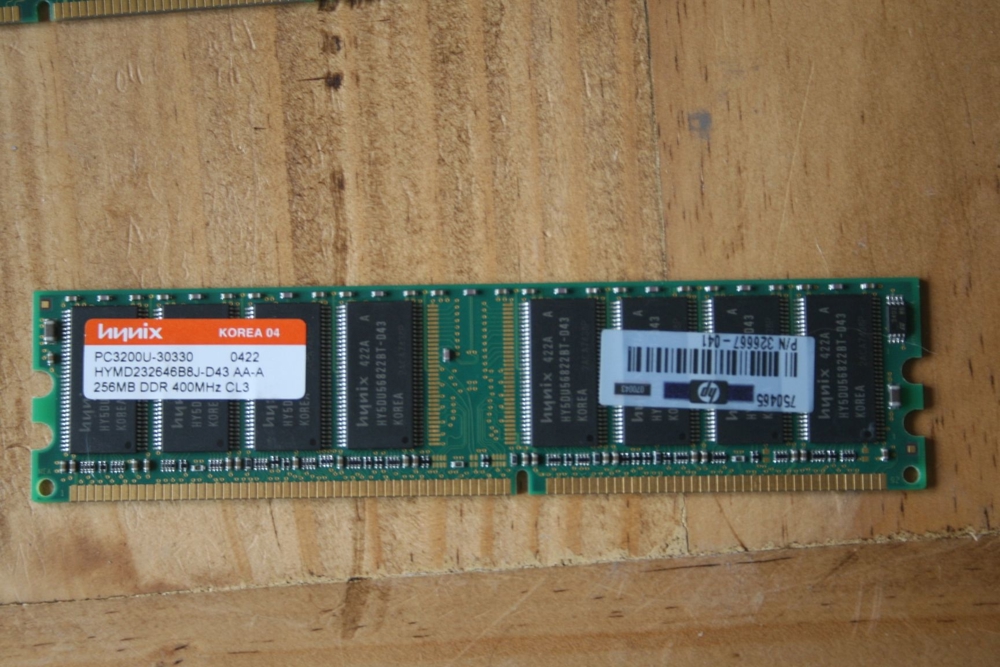 256 MB DDR 400 MHz Ram