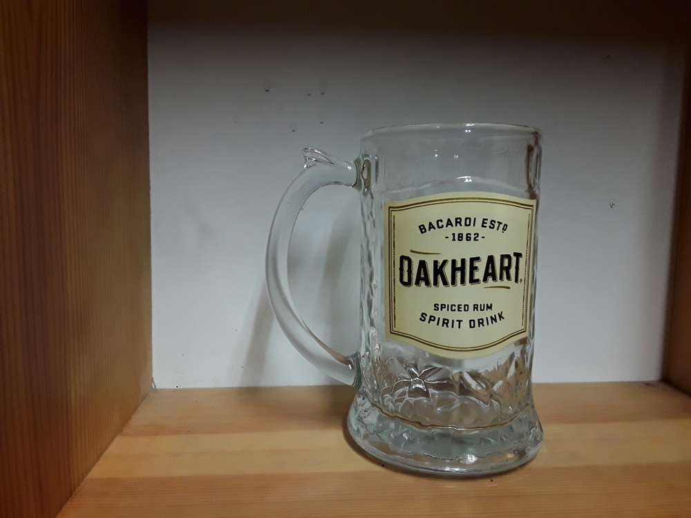 Glas Trinkglas Bacardi Oakheart