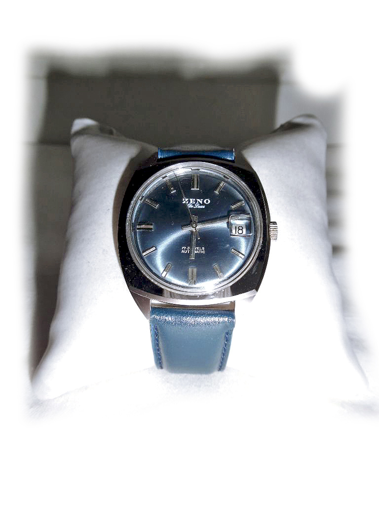 Blaue Armbanduhr von Zeno Automatic