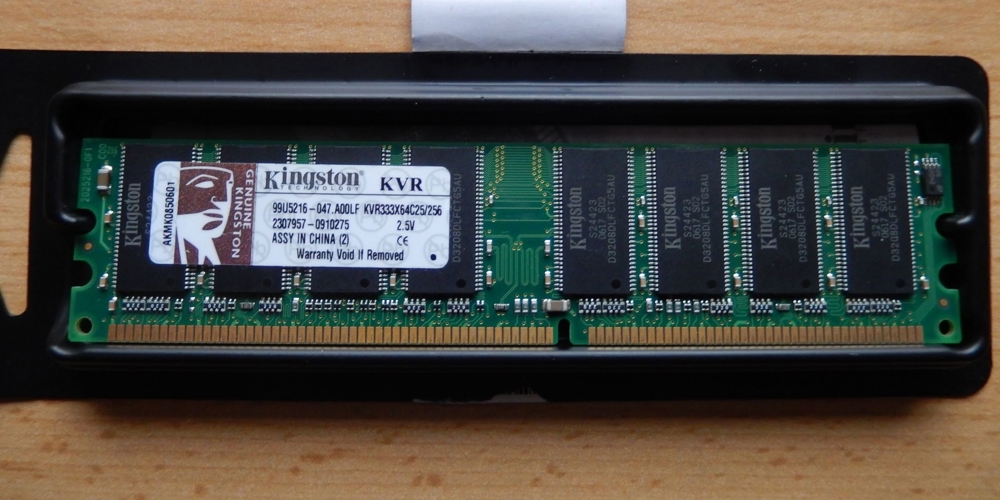 Arbeitsspeicher Kingston 256 MB, KVR 333 oder KVR 400