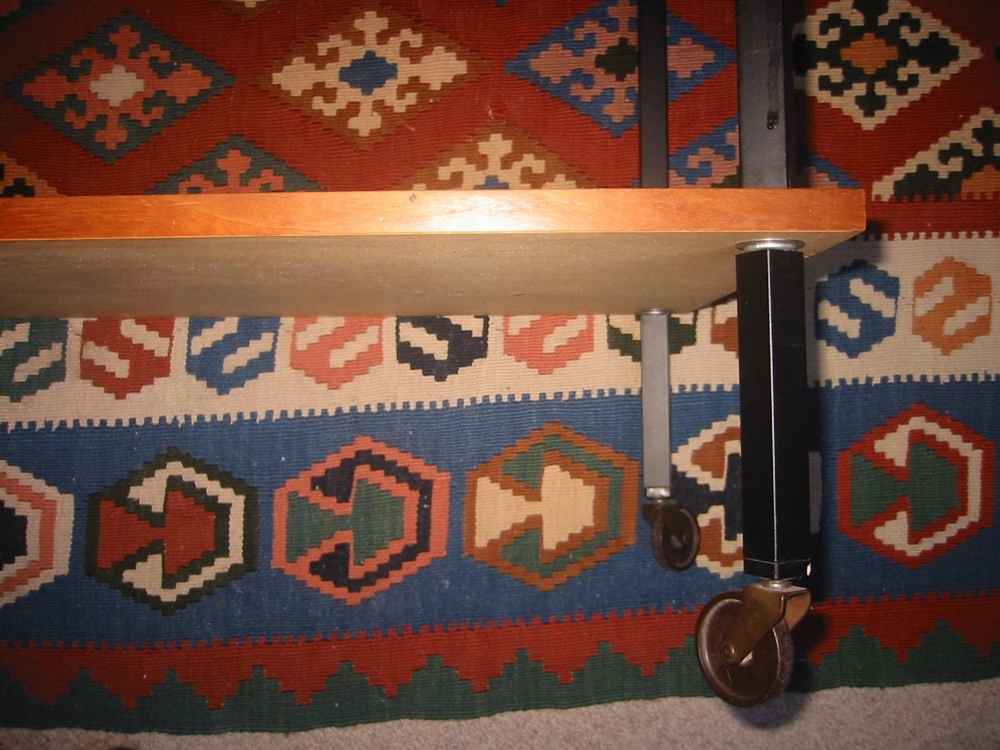 Vierkantrohr-Rolltischchen 35 cm breit 65 cm lang 65 cm hoch