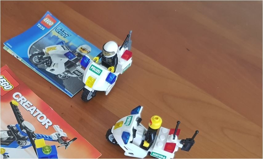 LEGO City 7235 (2x) Polizeimotorrad