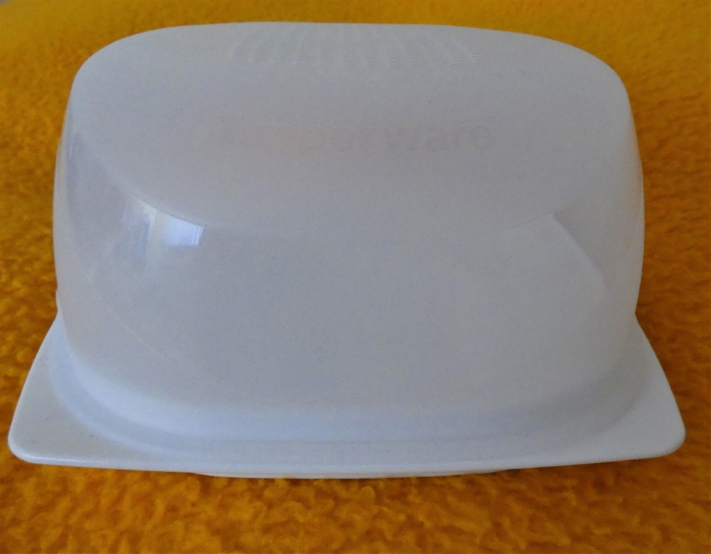 Tupperware - Käseglocke 6058A-3 weiß-transparent / NEU