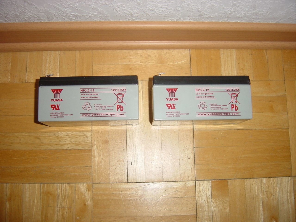 2 X Yuasa Blei-Akku NP3.2-12 Pb 12V / 3,2Ah