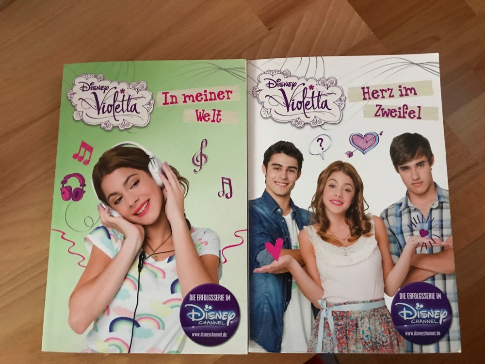 Disney Violetta Bücher 5EUR für Beide