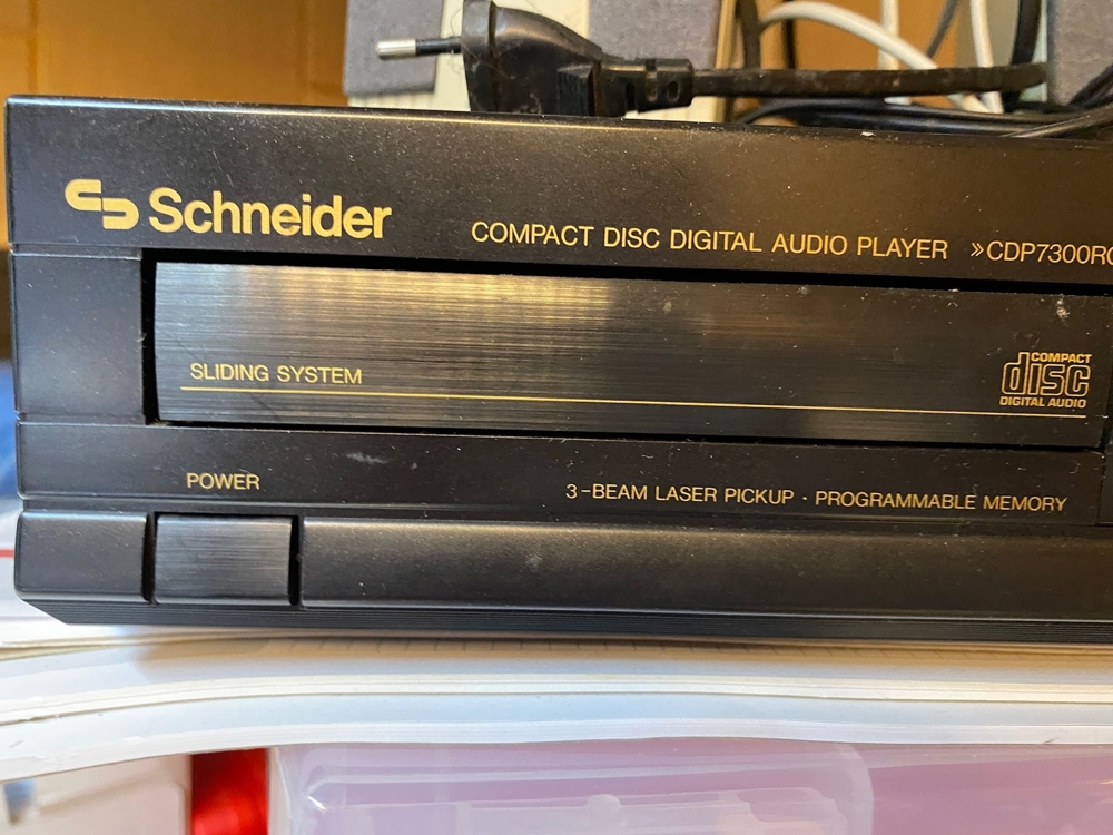 CD-Spieler Schneider CDP7300RC + 2 Lautsprecher, gebraucht