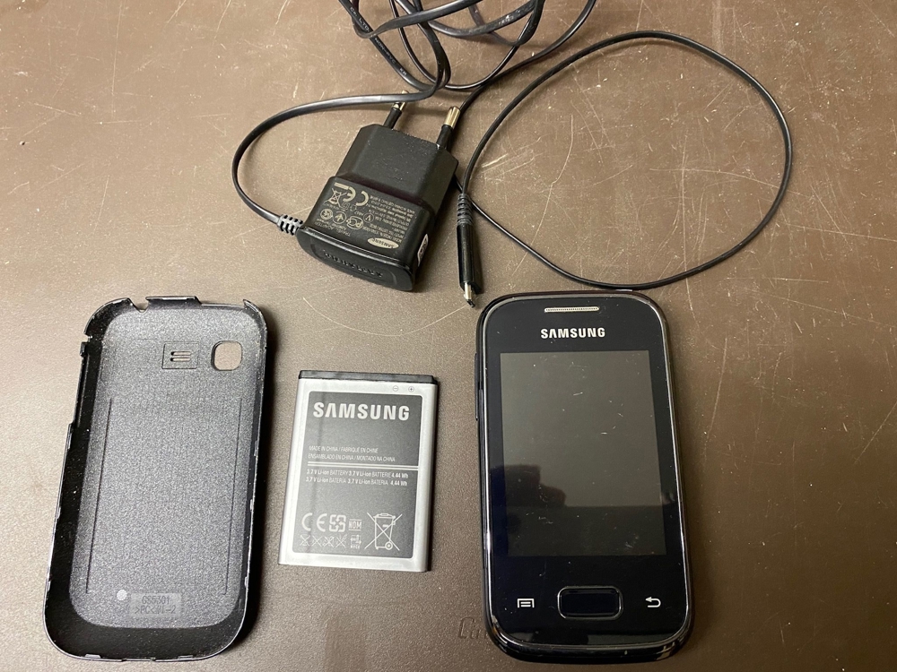 Samsung Galaxy Pocket Plus GT-S5301, kaum gebraucht