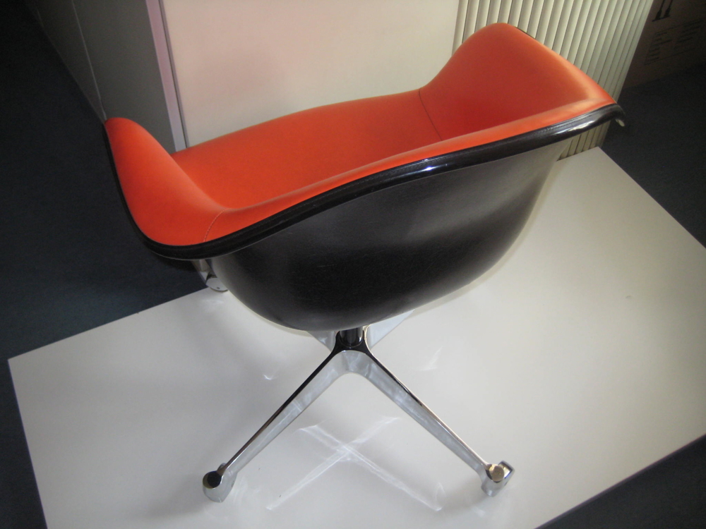 EAMES, CHARLES & RAY - OFFICE CHAIR DAT/PAC - RED/SCHWARZ/CHROM - ROLLEN - VINTAGE MILLER - EUR 1975