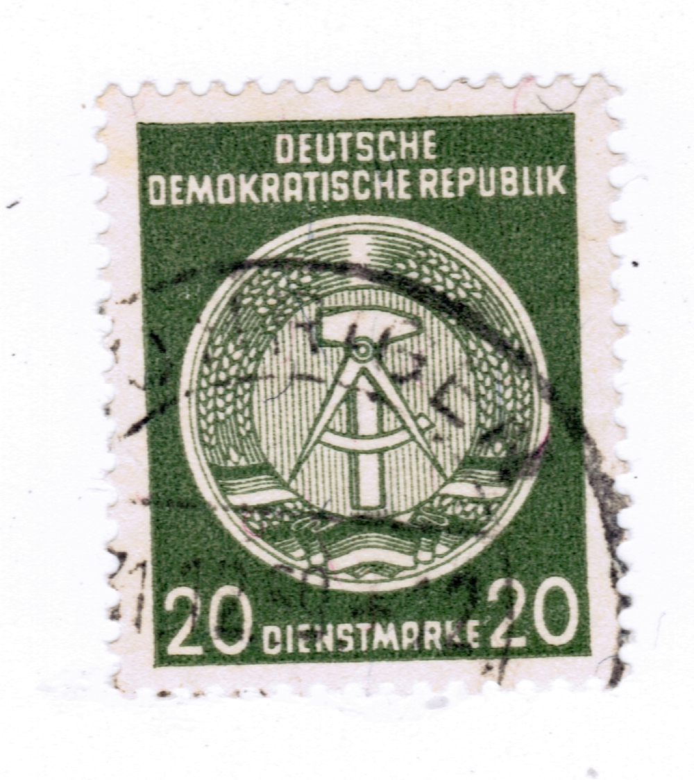 DDR, Dienstmarke, 20 Pfennig, Zirkel links, Hintergrund Striche