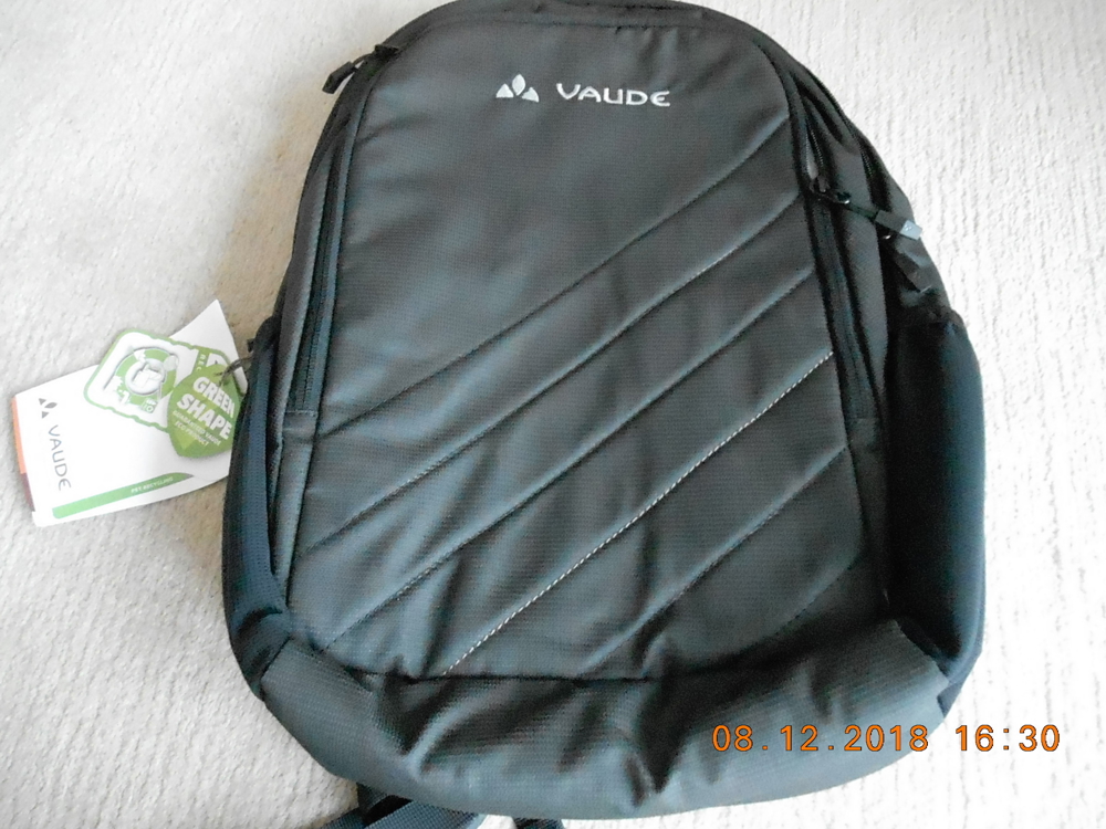 Neuer VAUDE-Rucksack schwarz, Modell PETali Ideal zum Wandern oder als Laptoptasche.