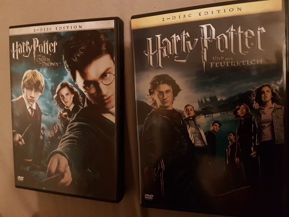 Zwei gebrauchte Harry Potter Filme + Specials auf jeweils 2 DVDs zum Gesamtpreis. Preis verhandelbar