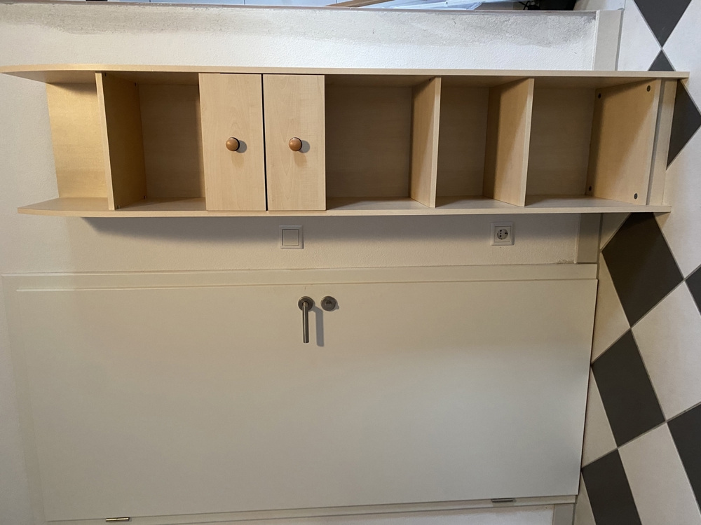 Bücherregalschränke