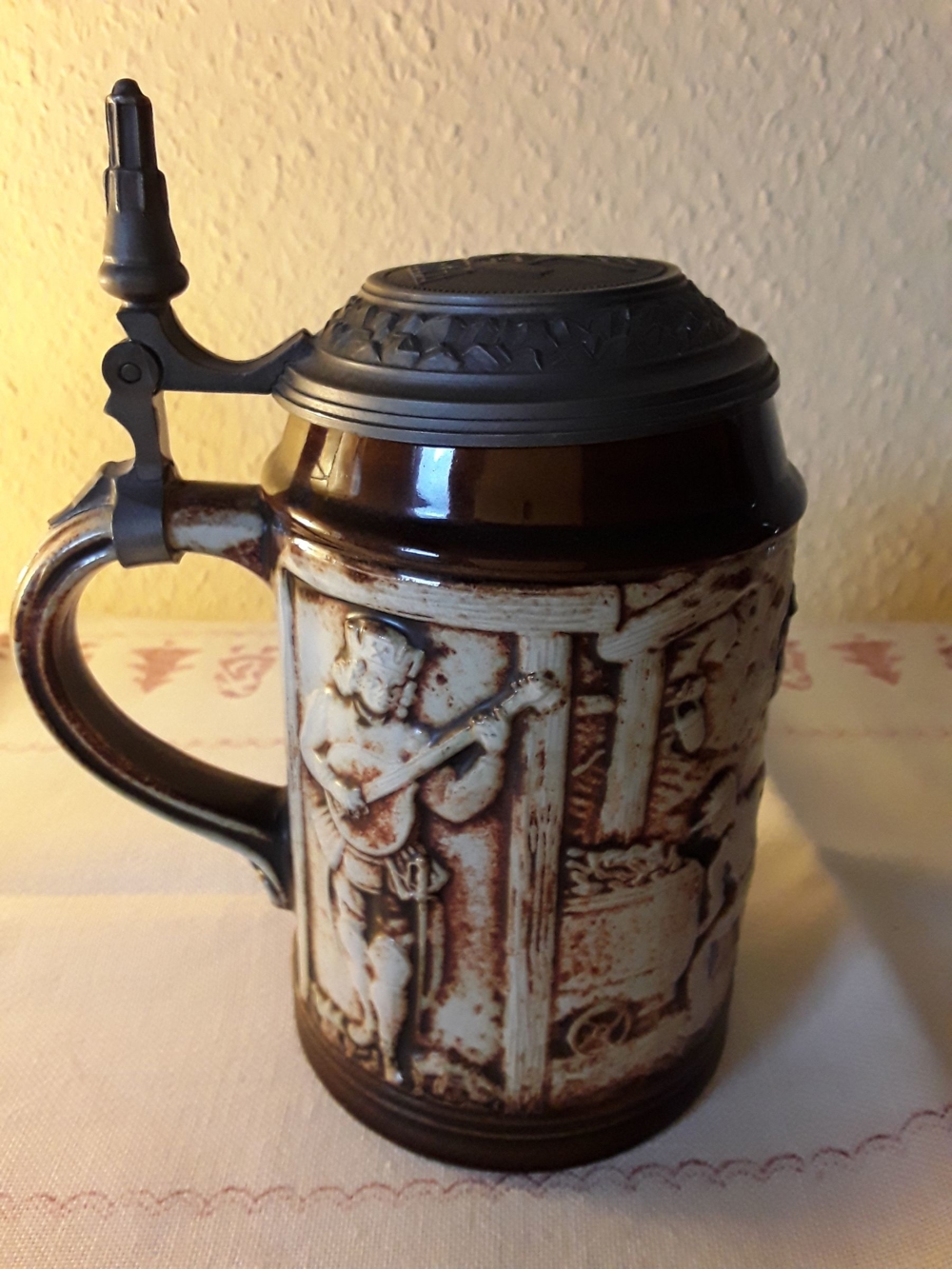 Bergbau: Gerz Traditionsbierkrug Steingut, Relief, Zierzinndeckel