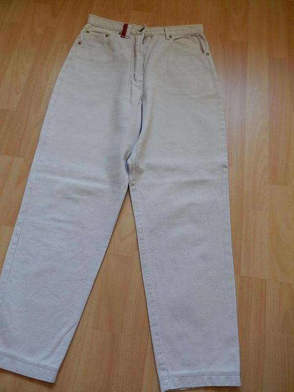 Damen-Jeans Gr. 38 beige - mit Stickerei "USED" auf Gesäßtasche