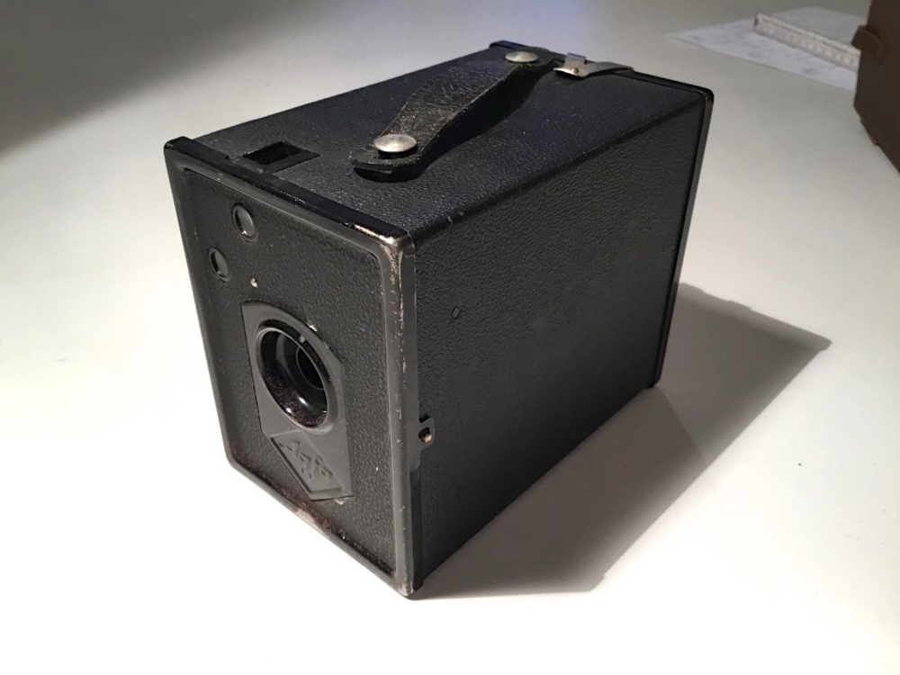 Agfa-Box 44, Rollfilmkamera, ca. 1950, Gebrauchspuren