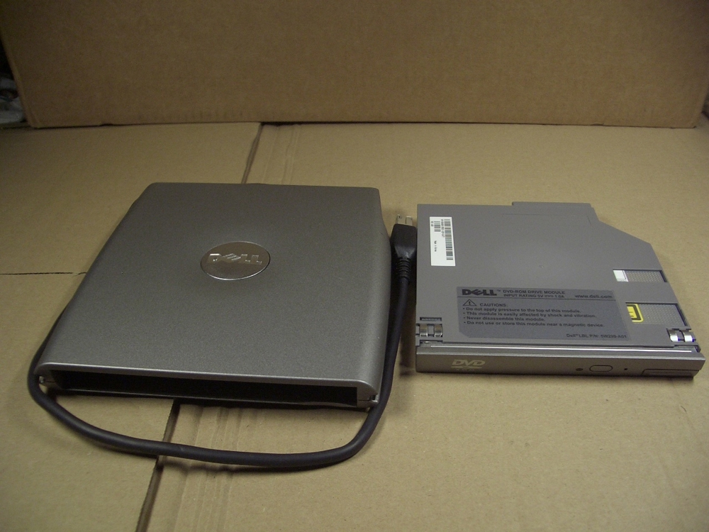 Dell D-Bay PD01S mit DVD Rom drive module. USB