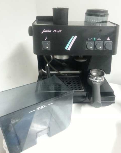 JURA Profi A110 Espresso Siebträger Maschine mit Aufschäumer + Mahlwerk integr. + Topp Zstd