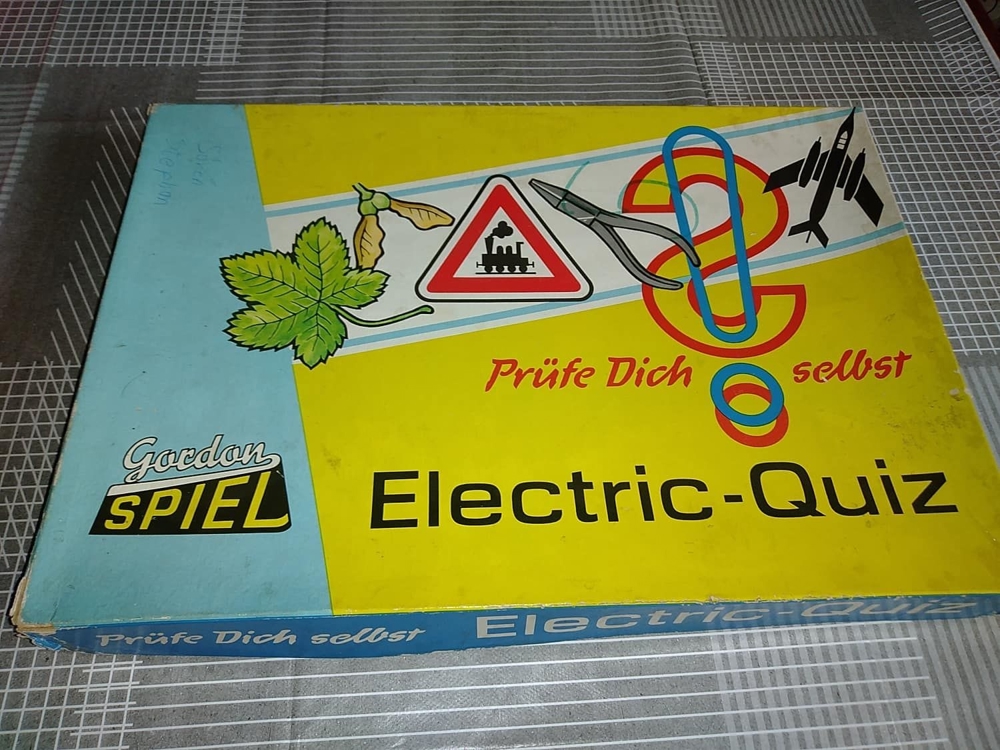 DDR Spiel Electric Quiz