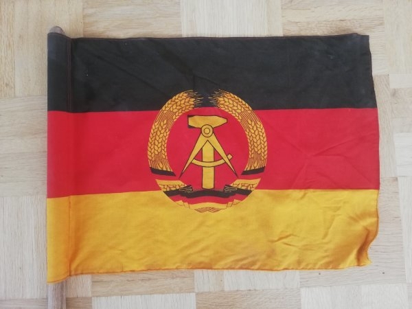 Kleine DDR Flagge Staatsfahne (Original-Vintage)