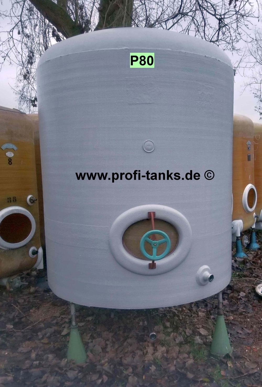 P80 gebrauchter 3000L Polyestertank GFK-Tank Wassertank Futtermitteltank Molketank Regenauffangtank