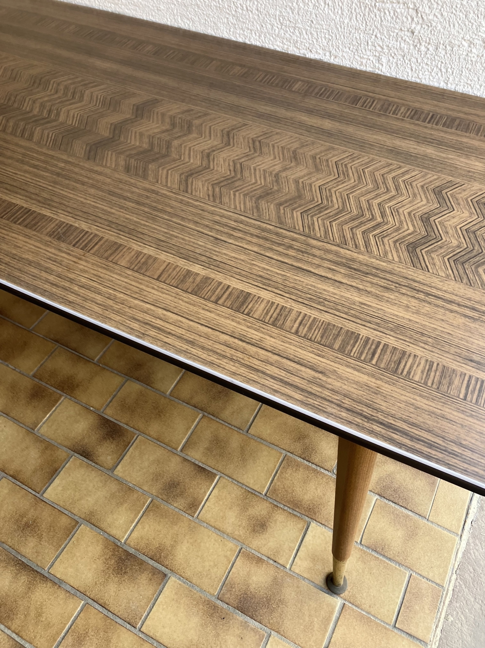 Tisch Möbel-Tisch mit traumhaft schönem Holzdekor, Verwandlungstisch