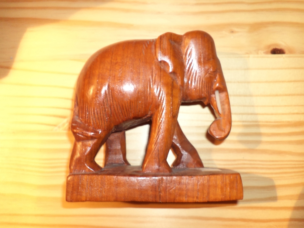 Deko-Elefant aus Holz, RETRO 60er   70er Jahre, ca. 20cm, 1a Zustand, neuwertig