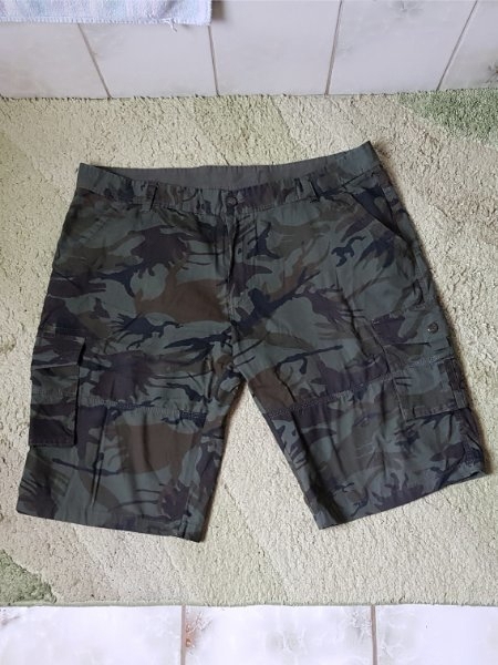 Herren Camouflage Shorts in Größe 44 (XXL) *neu*