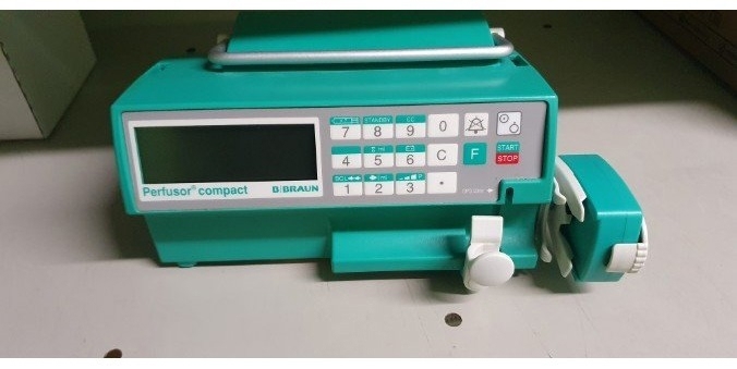 Perfusor Compact Braun Spritzenpumpe Dosierpumpe